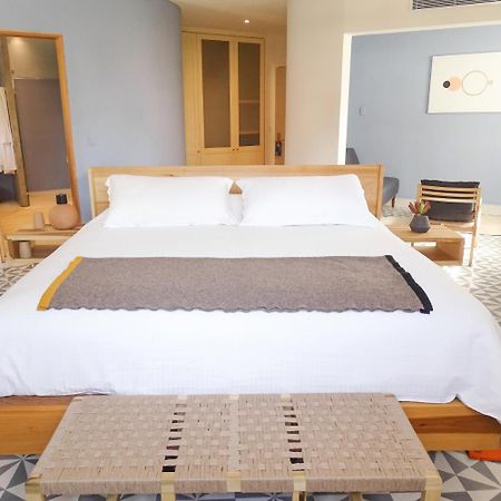 Casa Nuevo Leon Hotel เม็กซิโกซิตี้ ภายนอก รูปภาพ