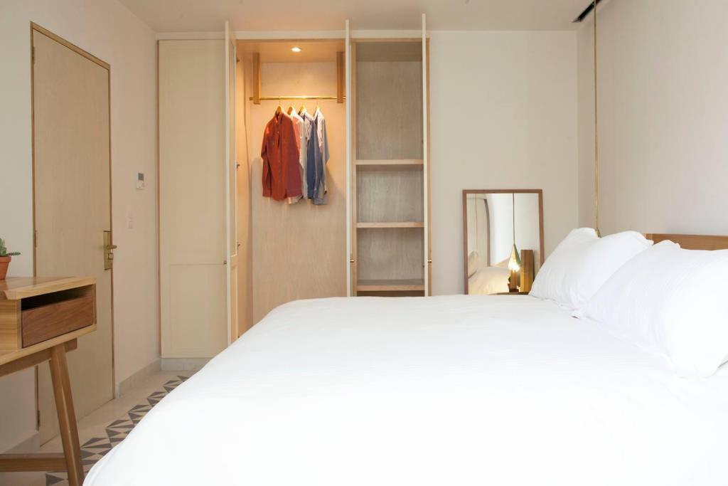 Casa Nuevo Leon Hotel เม็กซิโกซิตี้ ภายนอก รูปภาพ