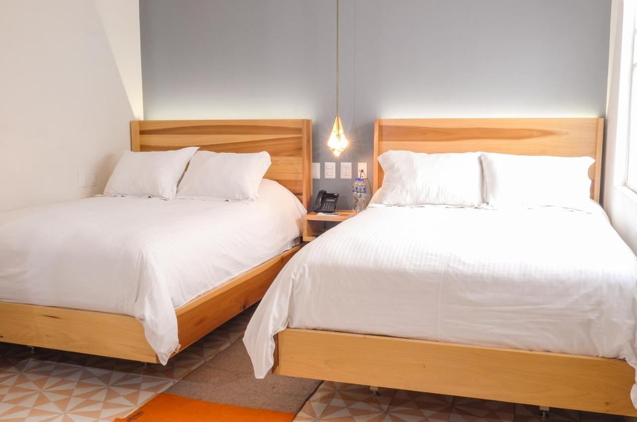 Casa Nuevo Leon Hotel เม็กซิโกซิตี้ ภายนอก รูปภาพ